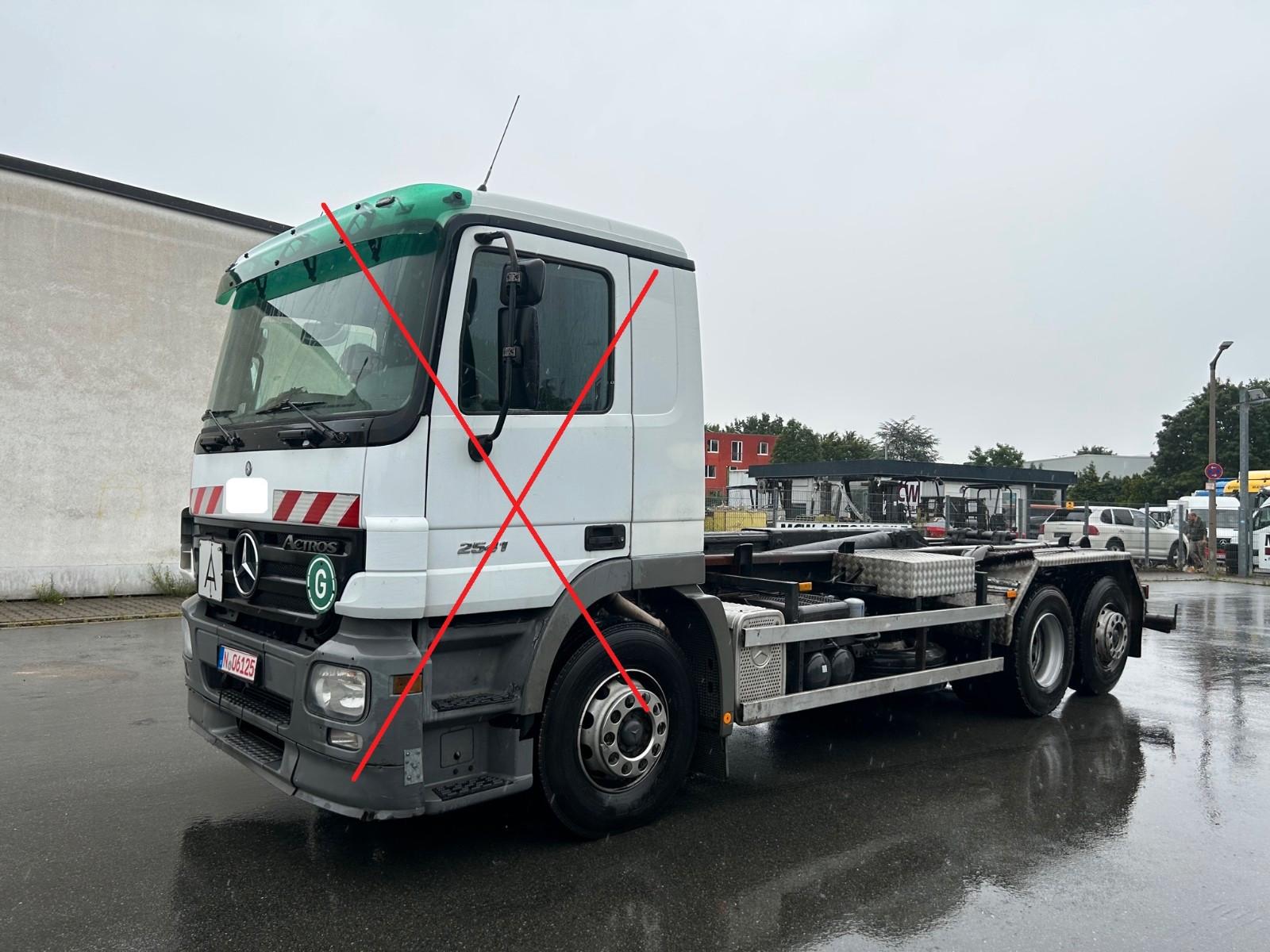 Mercedes-Benz Actros MP2 MP3 Abrollaufbau ohne LKW!!!Gergen*