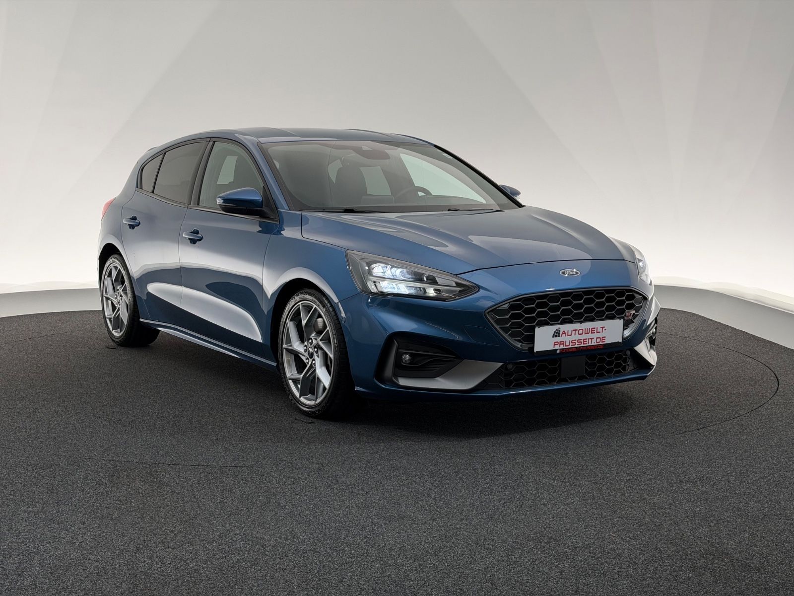Gebrauchtwagen Ford Focus Focus 2.0 EcoBlue*ST*LED-HUD-ACC-R.KAM-RECARO-18 in Horb am Neckar