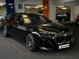 BMW 740d xDrive *M Sport*Kamera 360*Pano SKY* - schwarze BMW 740