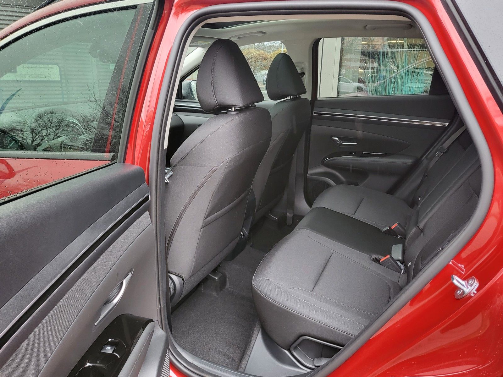 Fahrzeugabbildung Hyundai TUCSON 1.6 T-GDI 4WD 48V TREND LED PANO NAVI