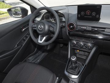 Mazda 2 Homura KameraPDCSitzheiz.LEDDABKlimaautom