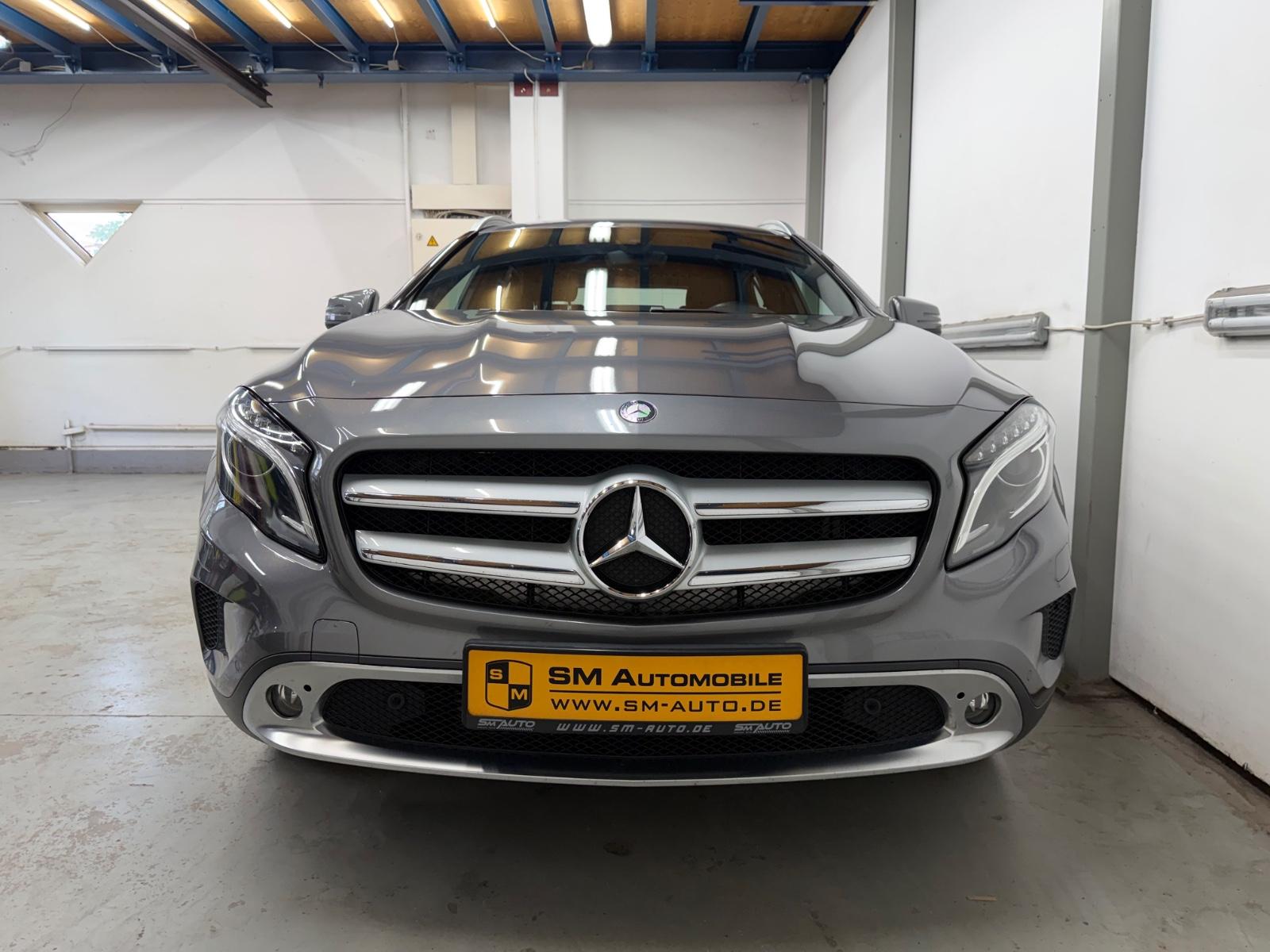 Mercedes-Benz GLA 220 d 4MATIC DCT Activity Edition LEDER NAVI
