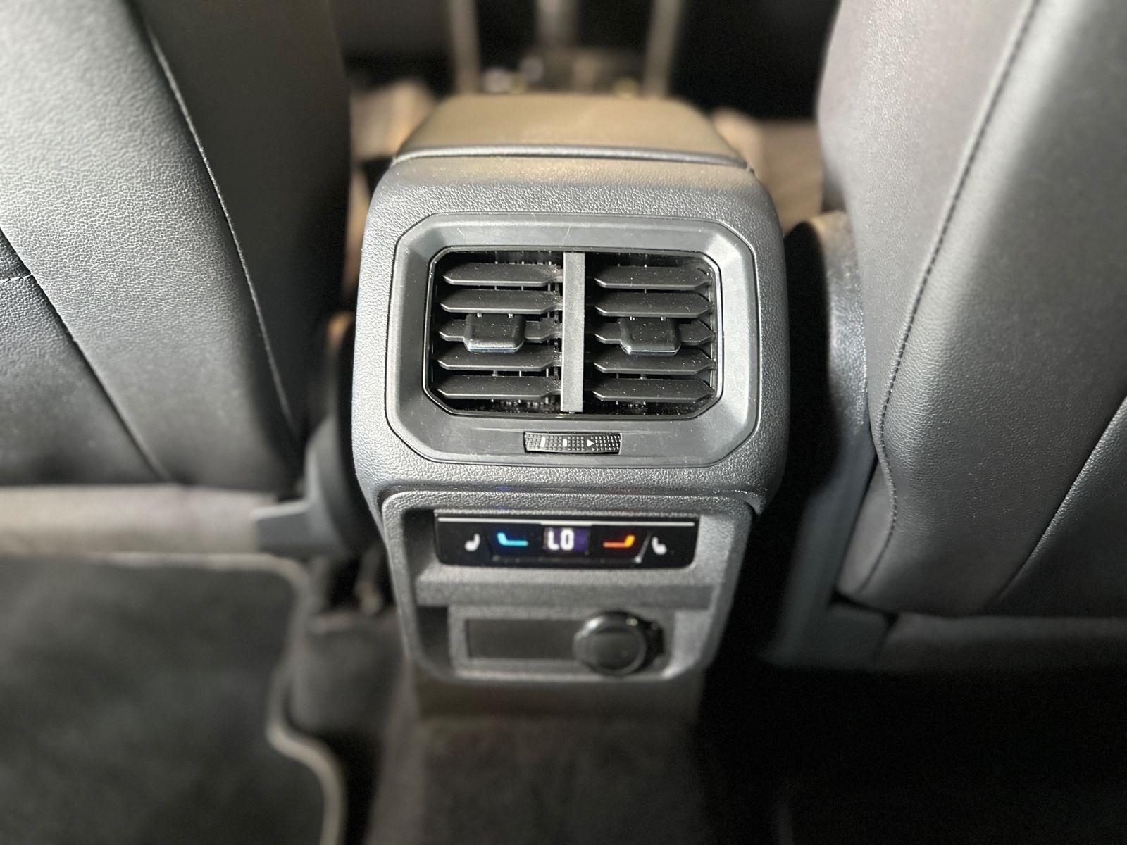 Volkswagen Tiguan Allspace R-LINE 4MOTION PANO KAMERA 7-Si foto 17