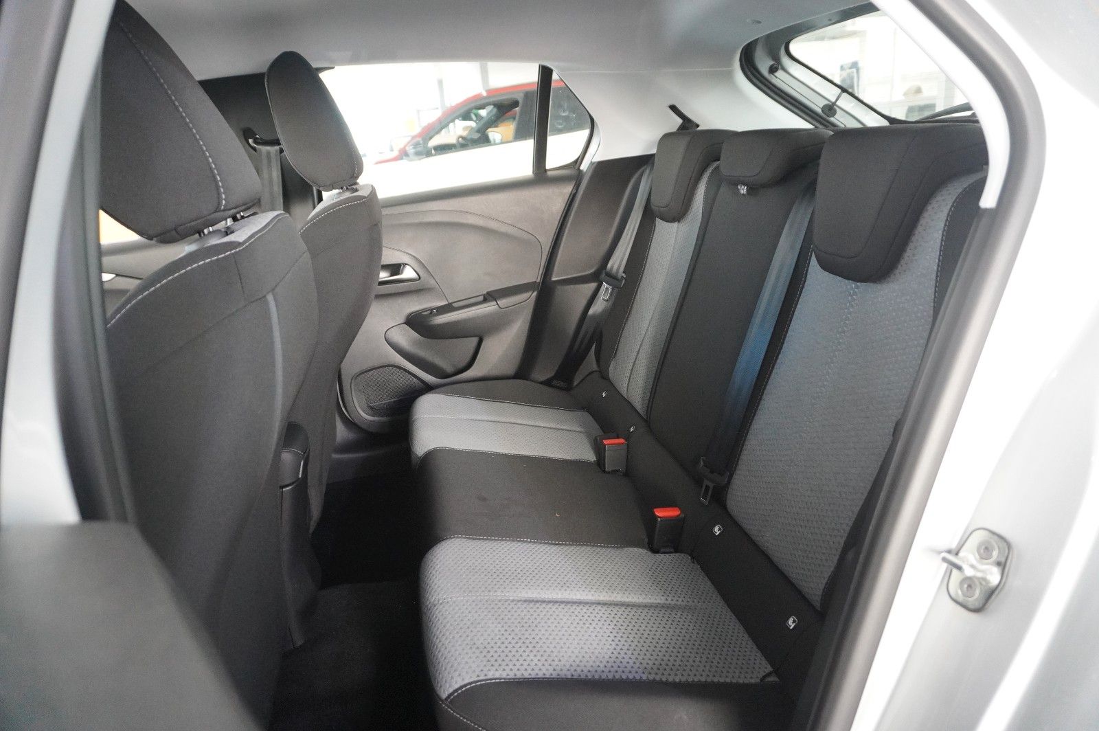 Fahrzeugabbildung Opel Corsa F 1.2 FACELIFT NAVI/LED/KAMERA/VIRTU./SHZ