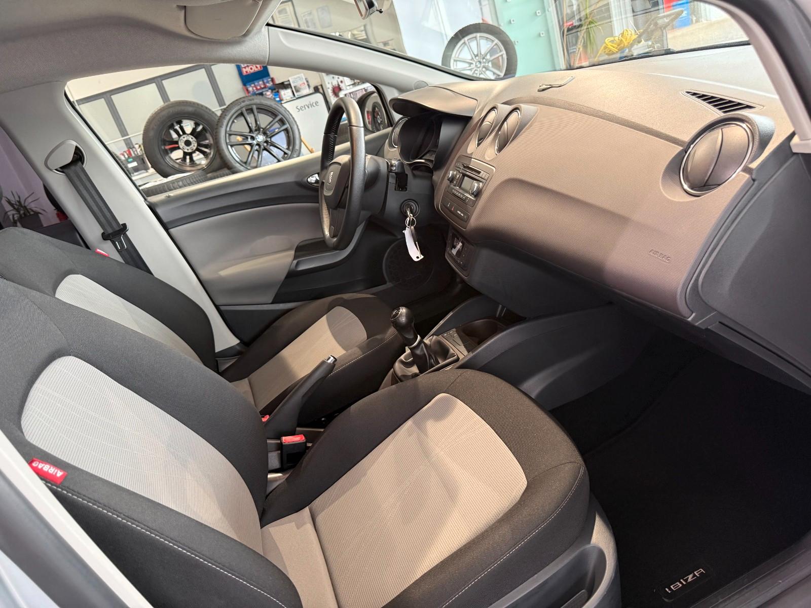 Seat Ibiza 2013 — photo 27