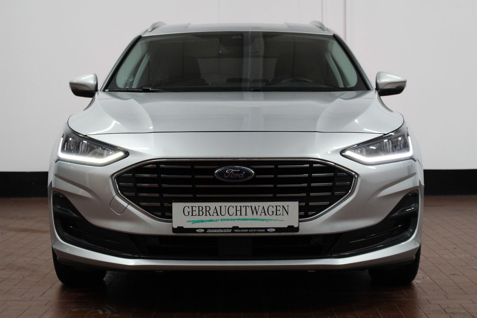 Ford Focus Titanium 1.5 /LED/NAVI/KAMERA/AHK/Keyless