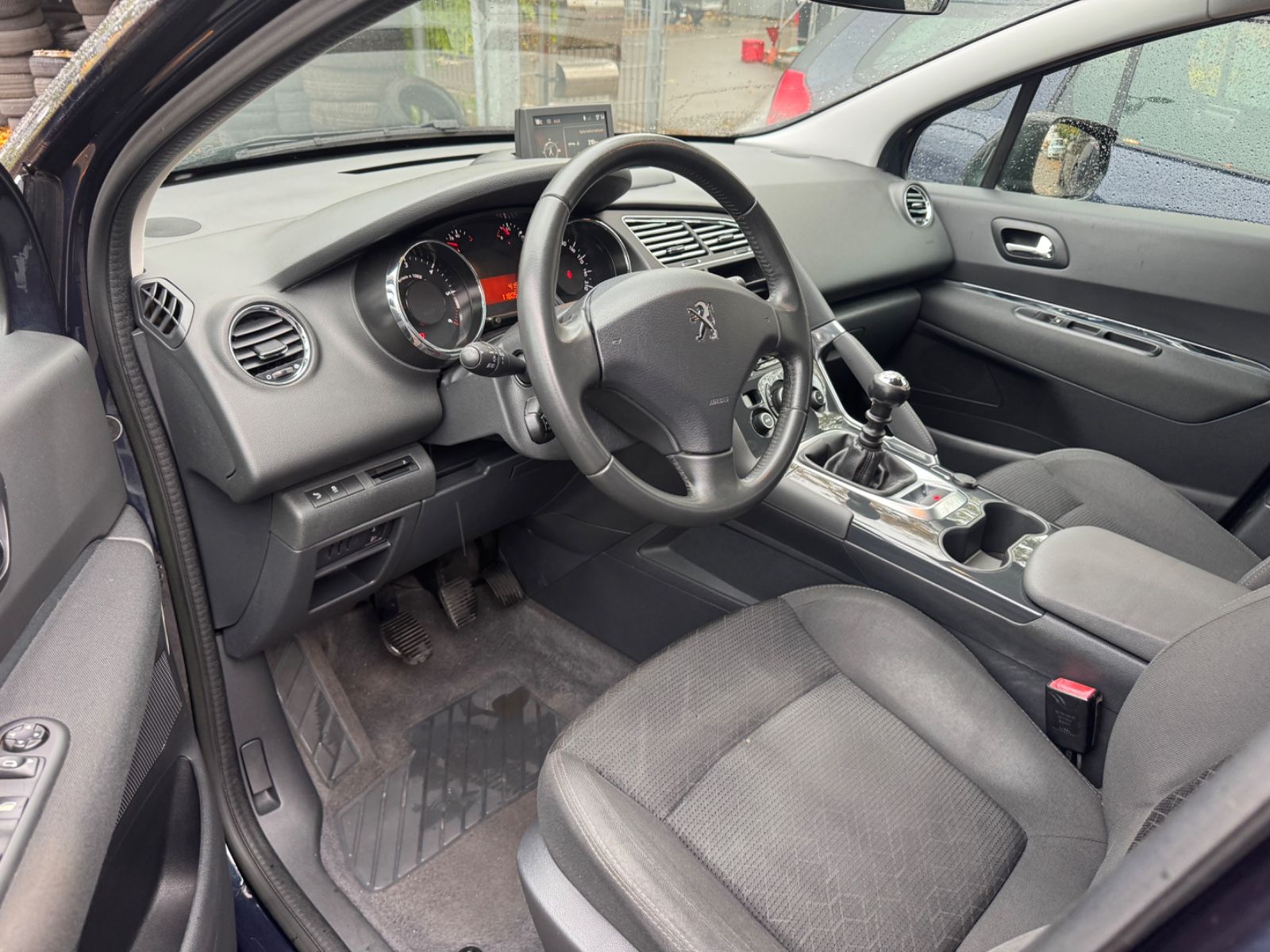 Fahrzeugabbildung Peugeot 3008 Active Navi