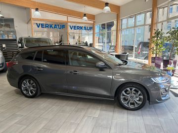 Ford Focus Turnier ST-Line  1,0l Gar.bis 012029!*