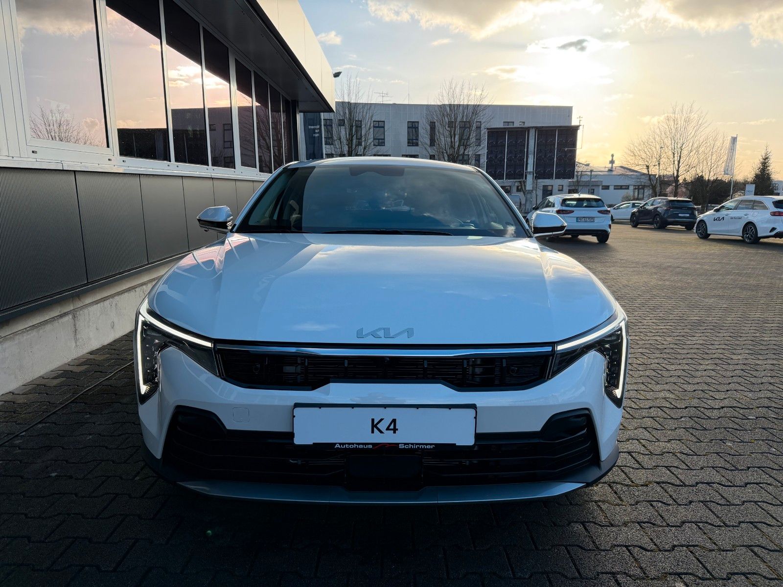 Fahrzeugabbildung Kia K4 1,6 T-GDI DCT Spirit Drive Wise Sound