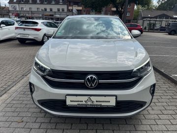 Volkswagen Taigo - 1