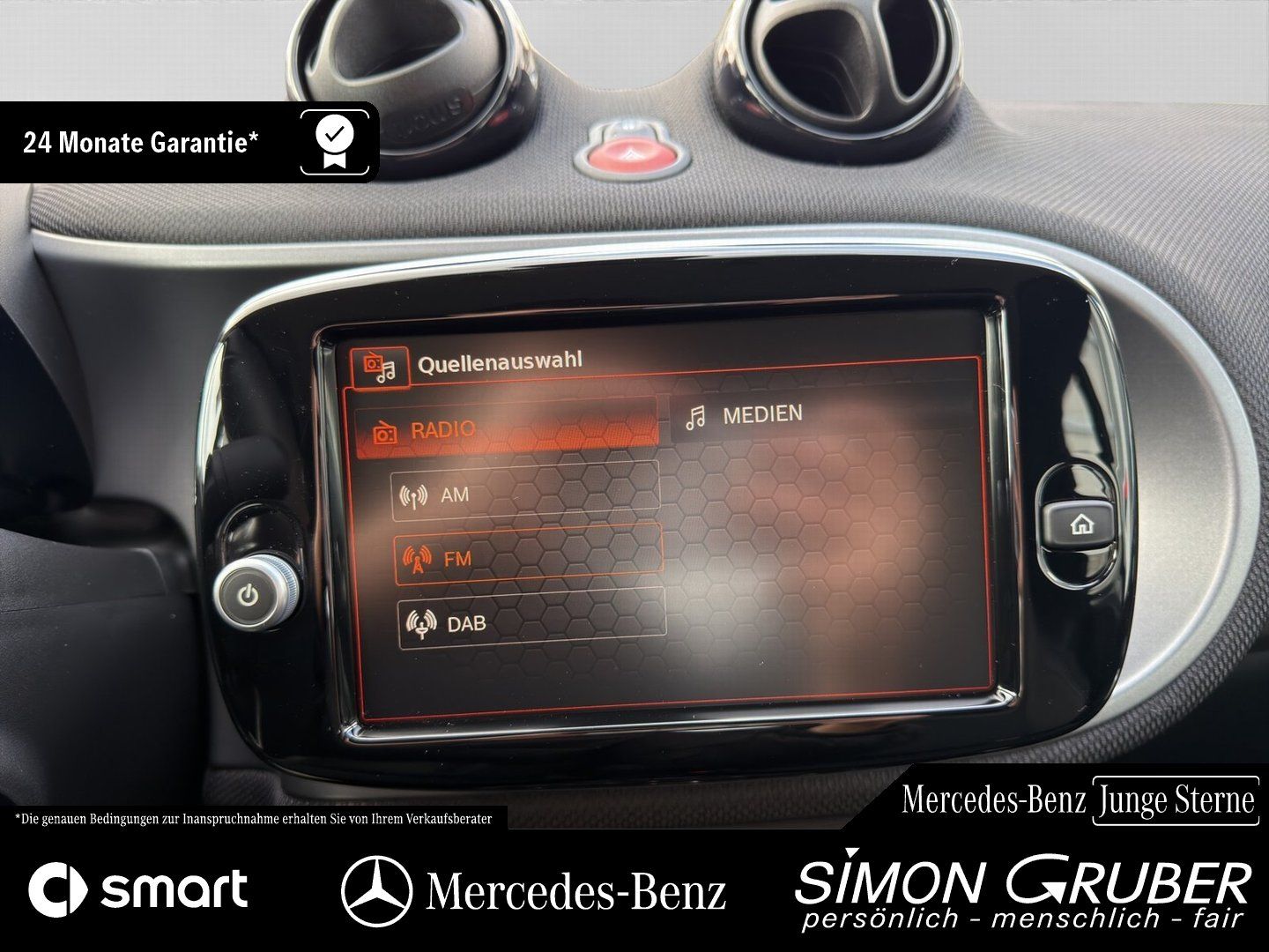 Fahrzeugabbildung Smart Smart ForTwo EQ Cabrio Exclusive LED 22KW Kamera