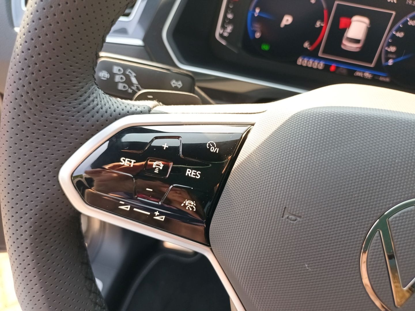 Volkswagen Tiguan Allspace R-Line 4Motion 2.0 TDI Anhängerk foto 13