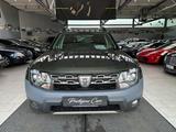 Dacia Duster I Laureate 4x4 KLIMA AHK SHZ NAVI BT TEMP - Dacia Duster mit Diesel-Antrieb: Allradantrieb, Laureate