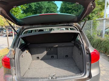 Volkswagen Tiguan - 9
