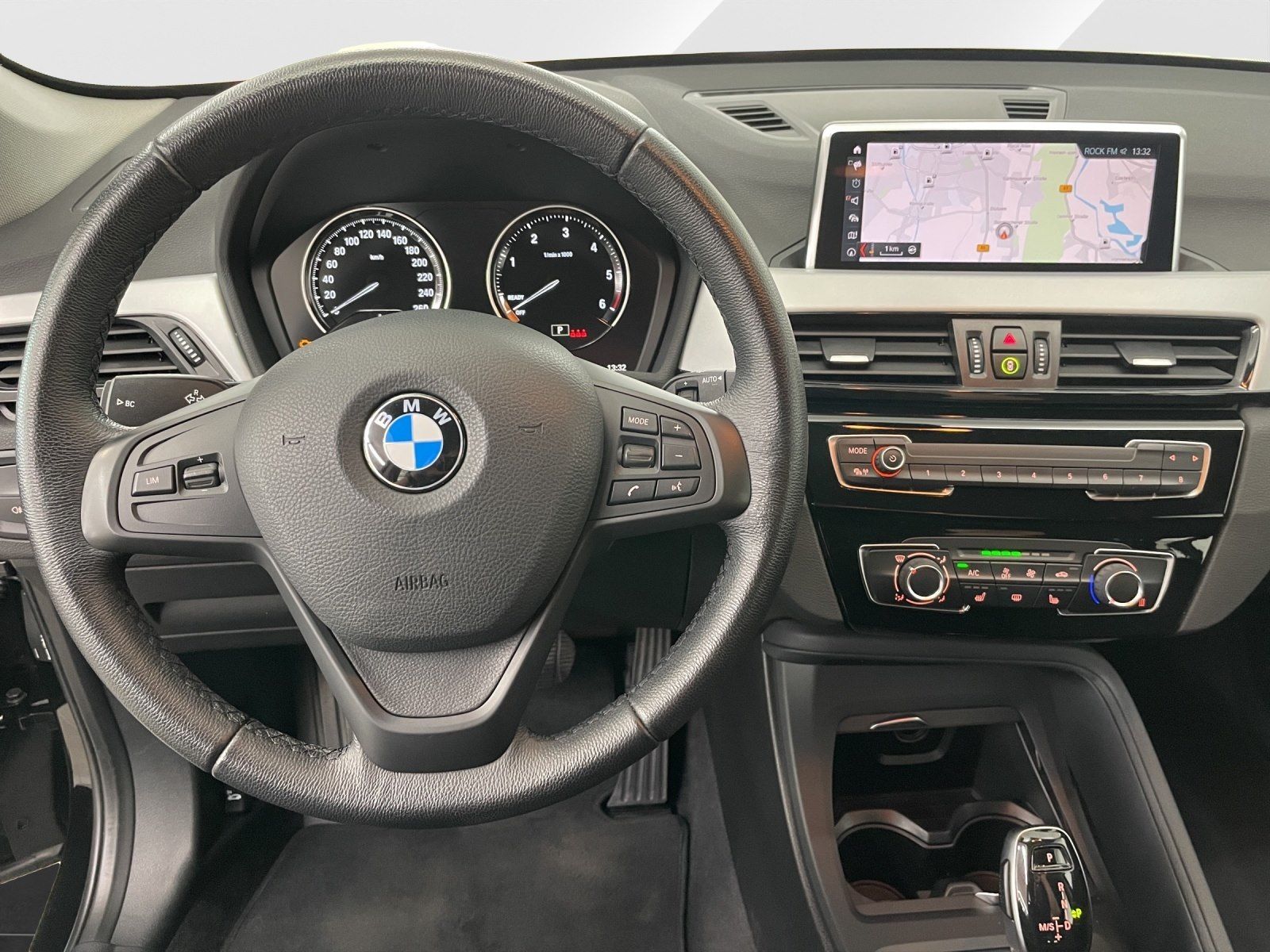 BMW X1 sDrive18d A,Navi,Sitzheizung,Lordosenstütze,e foto 9