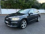 Audi Q5 40 TDI S tronic quattro sport sport - Audi Q5 von privat