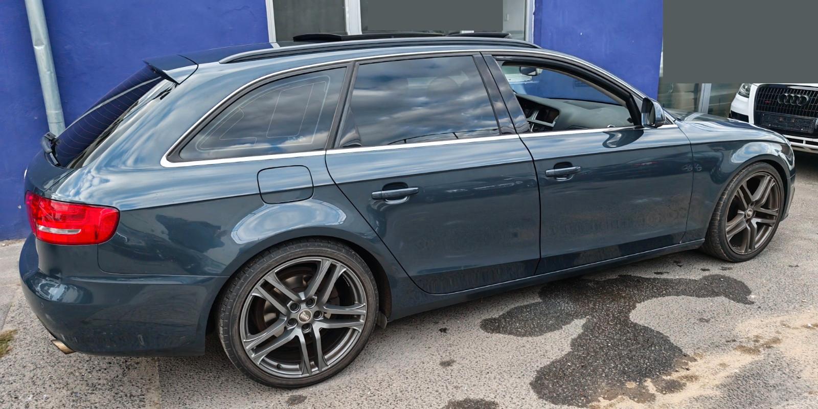Audi A4 2009 — photo 7
