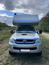 Toyota Hilux 2.5 D 4x4 Extra-Cab Pickup Alkoven Festauf - Toyota Wohnmobil oder -wagen