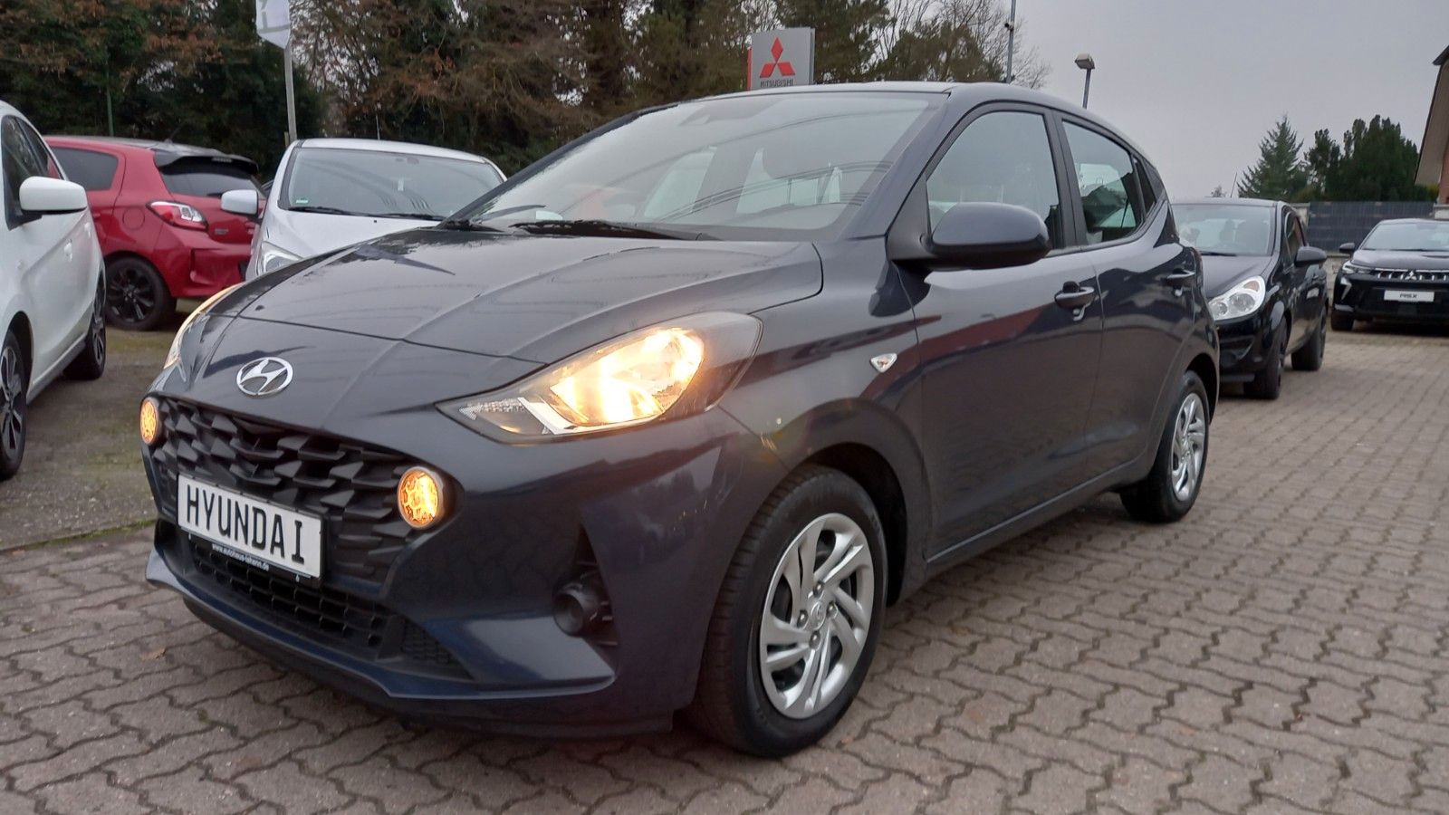 HYUNDAI i10