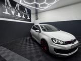 Volkswagen Golf VI GTI*CHECKHEFT*XENON*TEMPOM*SHZ*EIBACH - Volkswagen Golf aus 2010: GTI