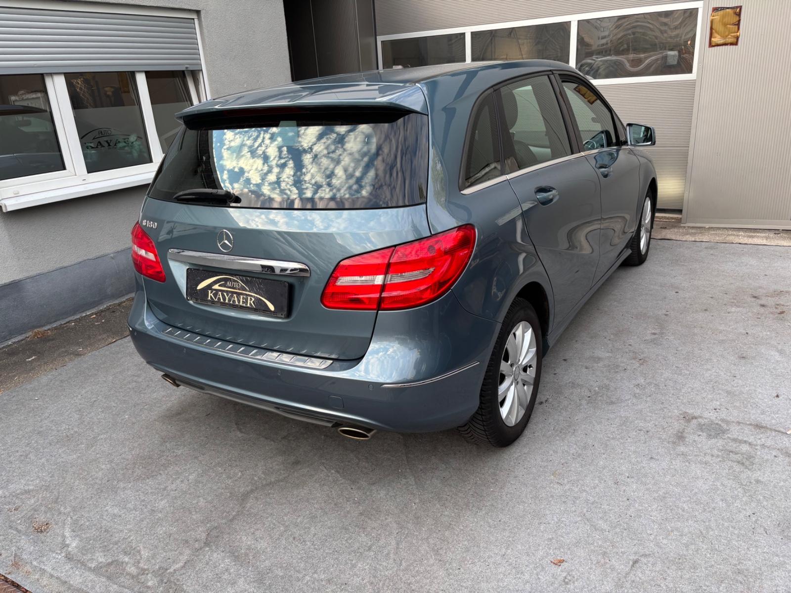 Mercedes-Benz B 180 TEILLEDER-SHZ-PDC 2x-ALUFELGEN