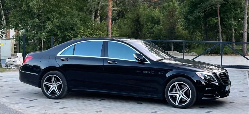 Mercedes-Benz S 550