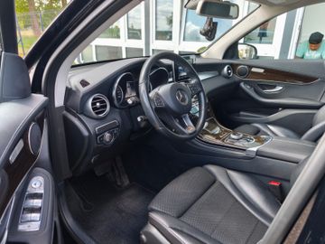 Mercedes-Benz GLC 220 d 4Matic*LED*Navi*PDC*SHZ*Teilleder*
