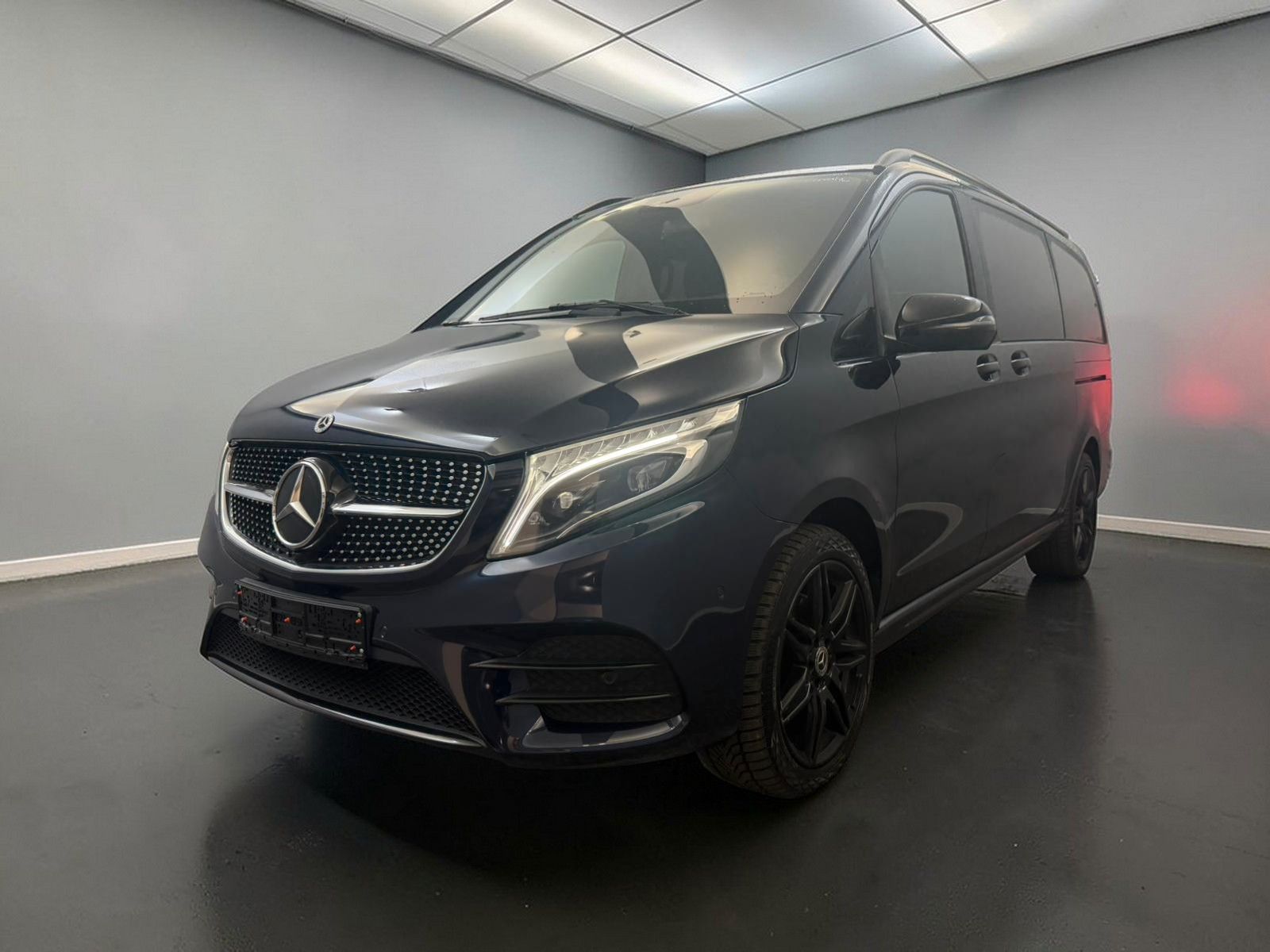Mercedes-Benz V 250 d 4Matic AMG EDITION LANG*ACC*2xSCHIEBE*AH