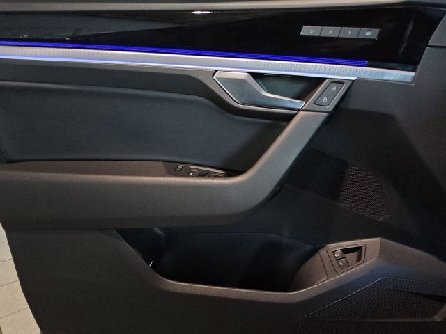 Touareg R 3.0TSI AHK Luft Pano Matrrix