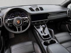 PORSCHE Cayenne 3.0L V6 E-Hybrid Super Ausstattung