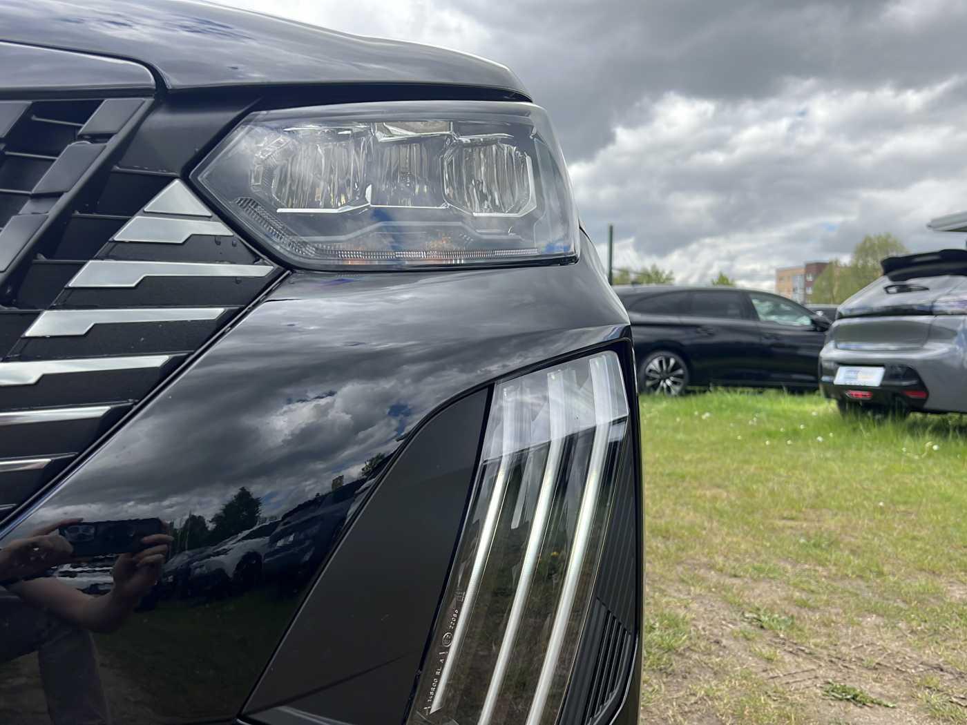 Peugeot 2008 145 PS e-DSC Allure +Allwetter+360°Kamera+