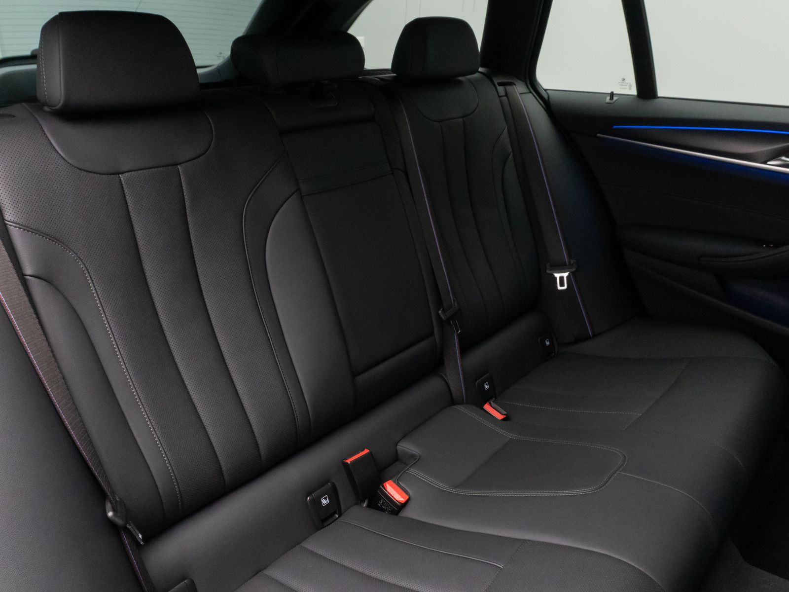 Fahrzeugabbildung BMW 520d M Sport Pro Kamera HUD DAB H/K 4xKlima 19"