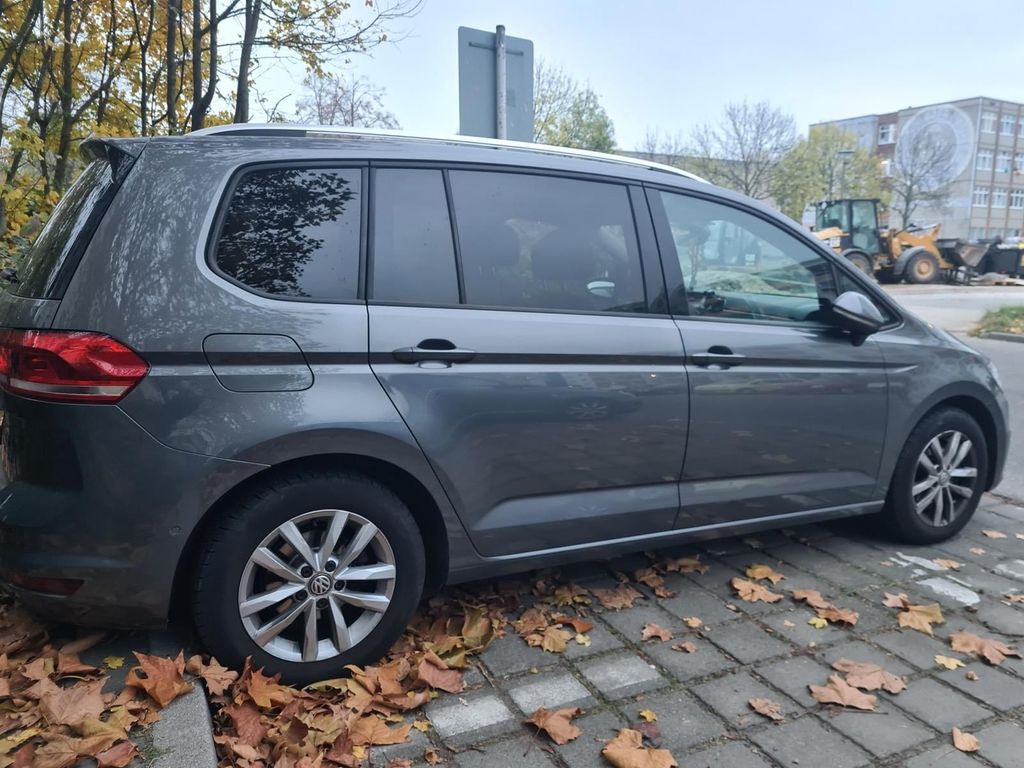 Image of Volkswagen Touran