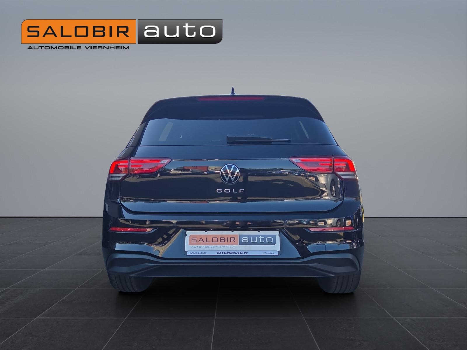 Volkswagen Golf VIII Lim. Life LED ACC Lenkradhzg SHZ