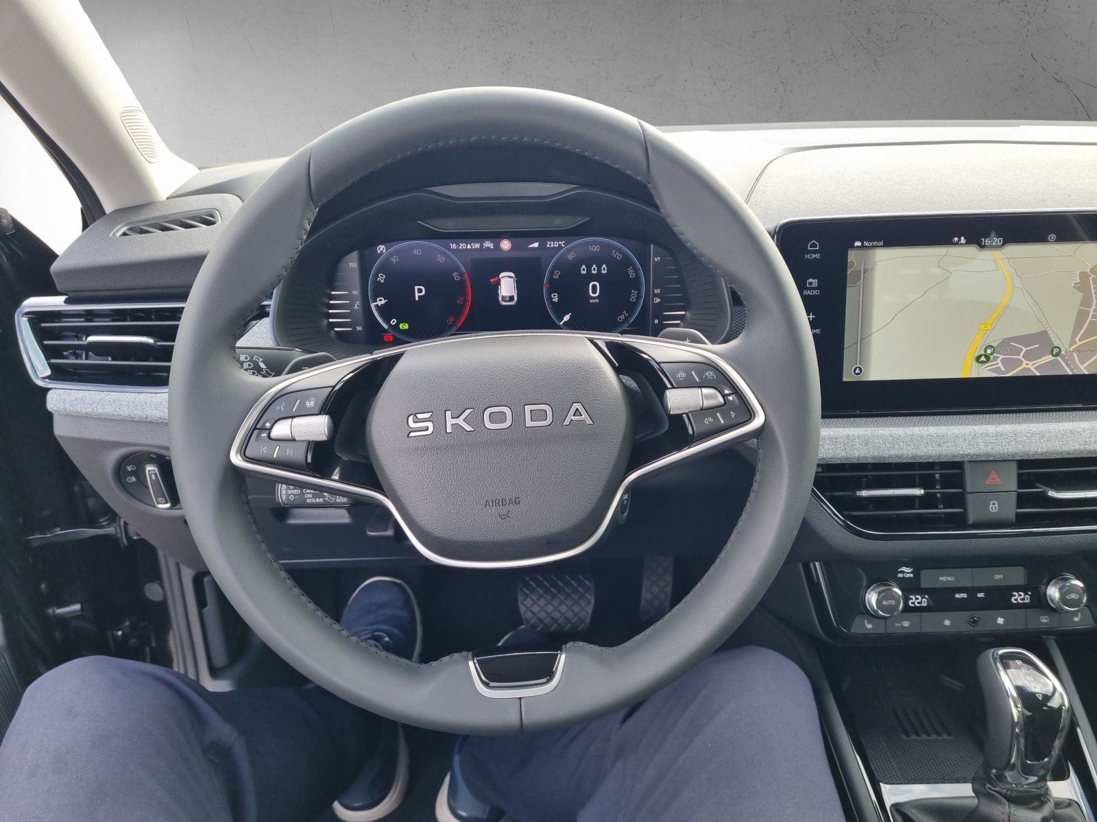 Fahrzeugabbildung SKODA Scala Tour 1,0 TSI 85KW/115PS Fahrassitenz+ Komf
