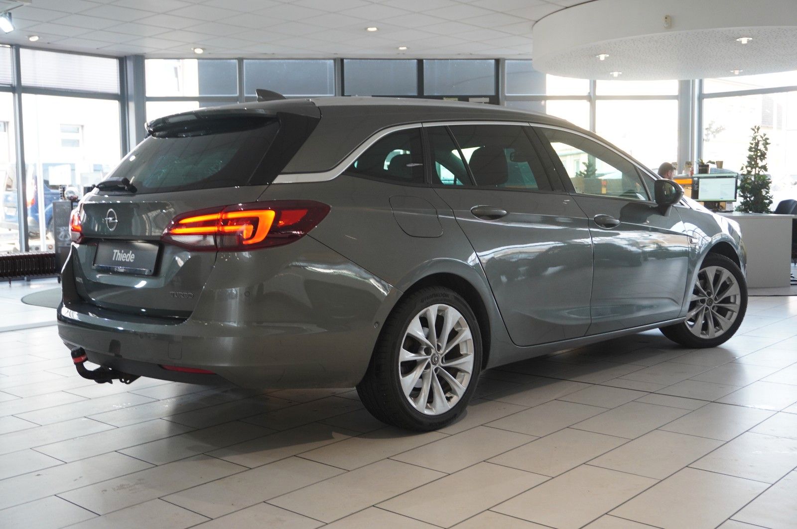 Fahrzeugabbildung Opel Astra K ST 1.4T INNOV. NAVI/LED/KAMERA/SPORT/AHK