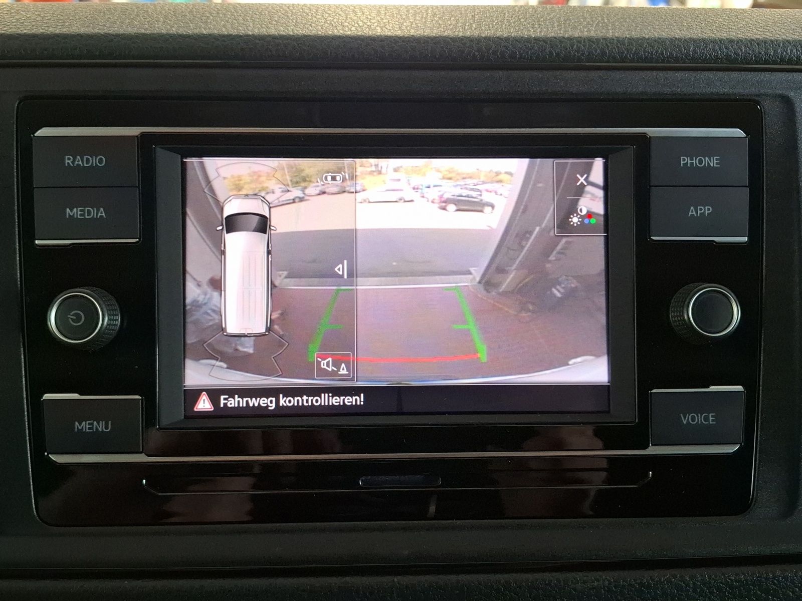 Fahrzeugabbildung Volkswagen Crafter Kasten 35 LR HD Klima DAB GRA RFK