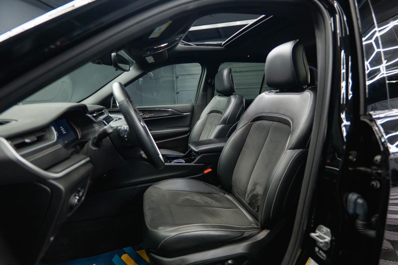 Fahrzeugabbildung Jeep Grand Cherokee 3.6 4x4 Altitude *ACC*Pano*LED*