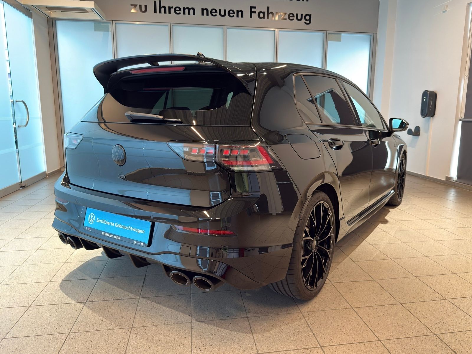 Volkswagen Golf VIII 2.0 TSI R Black Edition 4Motion foto 8