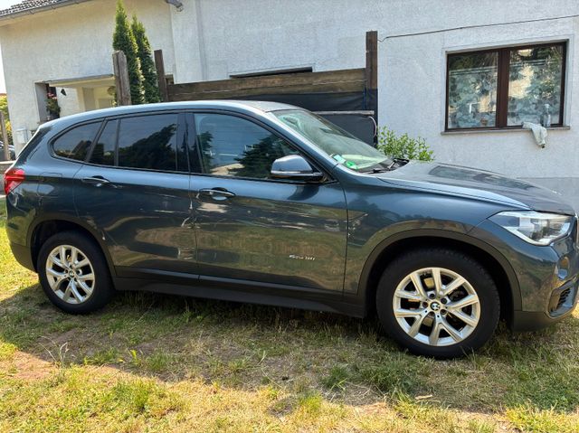 BMW BMW X1 sDrive18i Automatik | 81.500 km | Top Zus