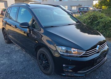 Volkswagen Golf - 2