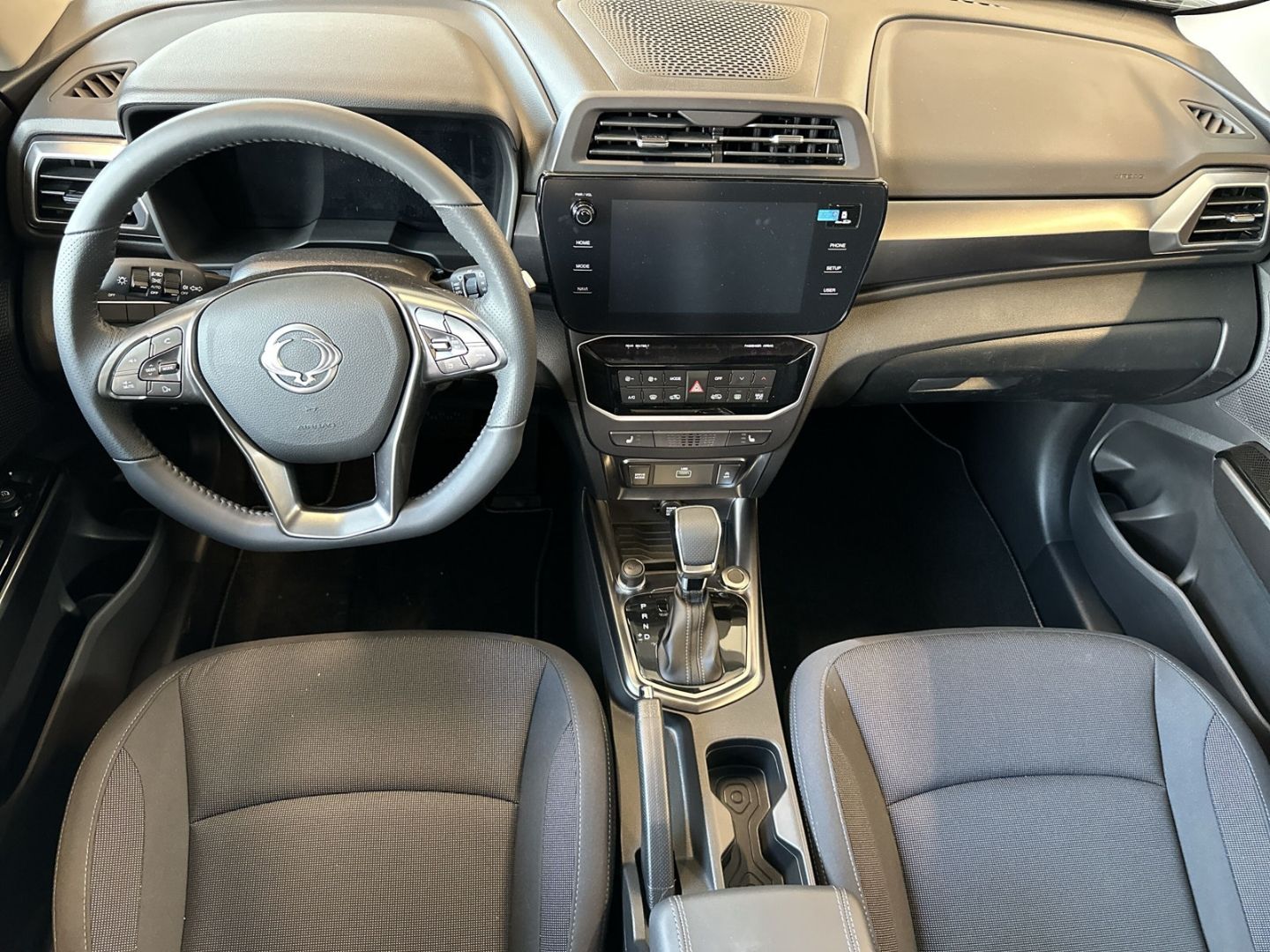 Fahrzeugabbildung Ssangyong Tivoli Nomad AT Navi LED CarPlay  SHZ.
