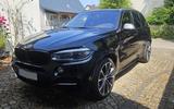 BMW X5 M50d*Scheckh. BMW*SC,SHZ,Pano,AHK3t - BMW X5 M50 von privat