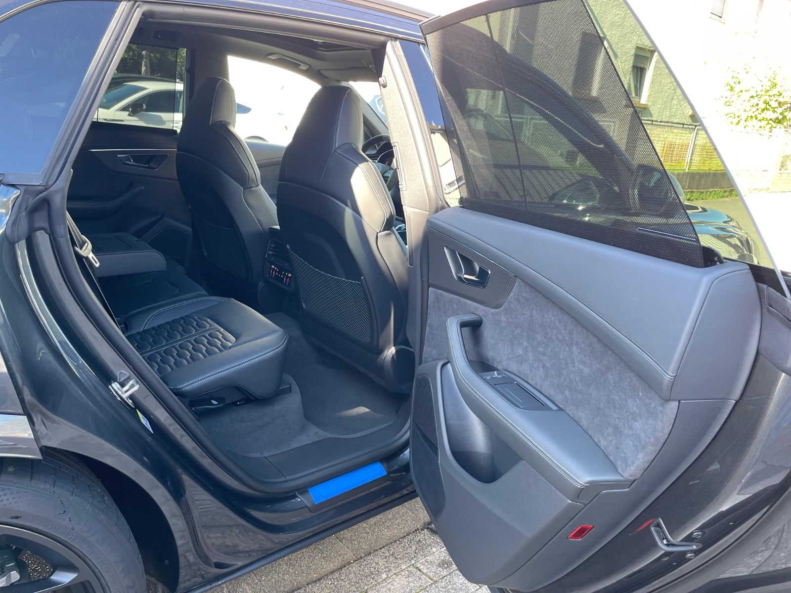 Fahrzeugabbildung Audi RSQ8 Performance Facelift |Keramik|305|Designpak