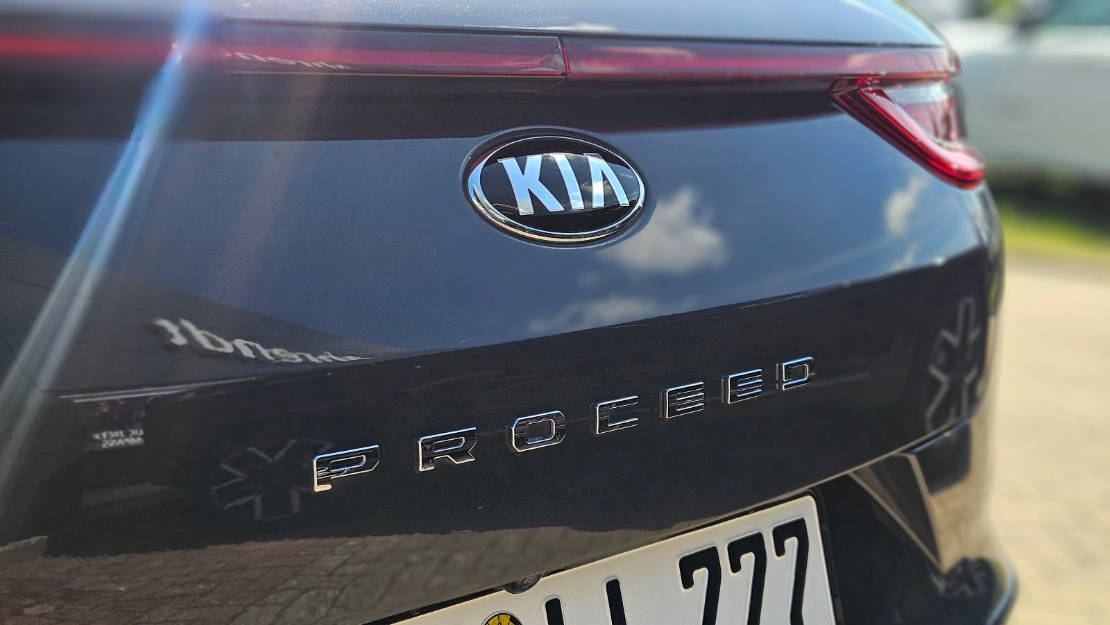 Kia ProCeed GT Black edt. LED Navi Scheckheft gepfle