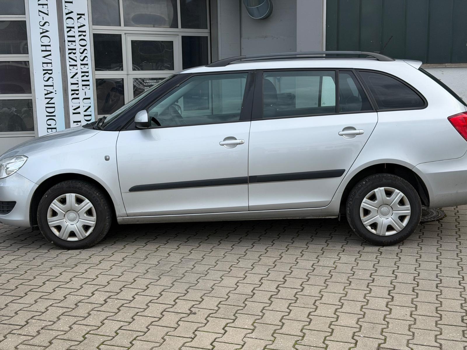 Skoda Fabia 2012 — photo 8