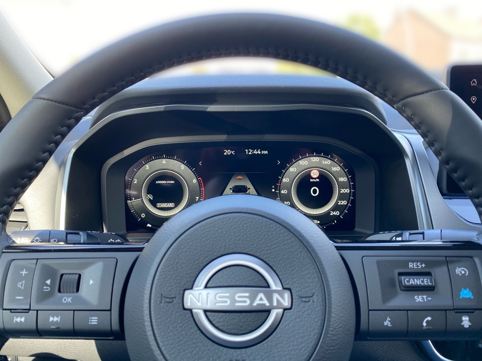 Fahrzeugabbildung Nissan QASHQAI 1.3 DIG-T MHEV 158 PS MT 4x2 N-Connecta