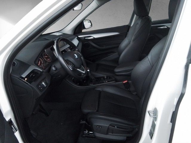 Fahrzeugabbildung BMW X1 18 i Advantage sDrive Klimaautomatik Leder PD