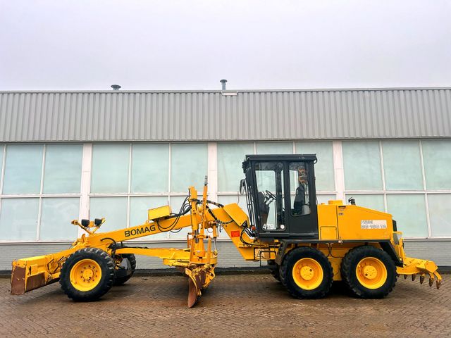 BOMAG BG  160 TA      WITH LASER PLANE CONTROL SYSTEM