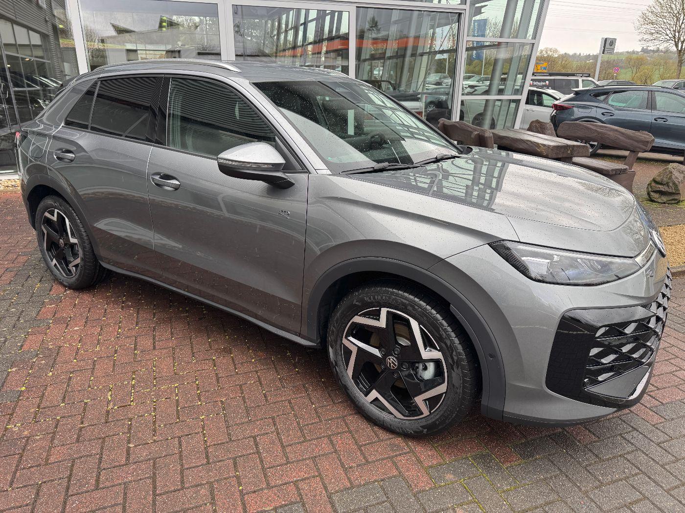 Volkswagen T-Roc 1.5 eTSI R-Line ACC+AHK+LED+Navivorb.+Kame